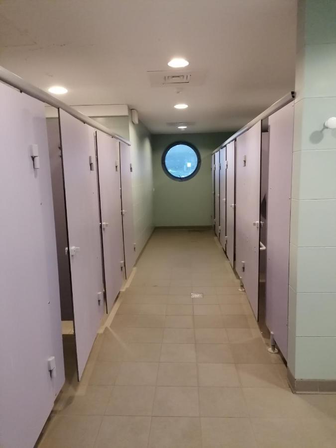 Voilier De Charme A Quai Hotel Saint-Raphaël Екстериор снимка